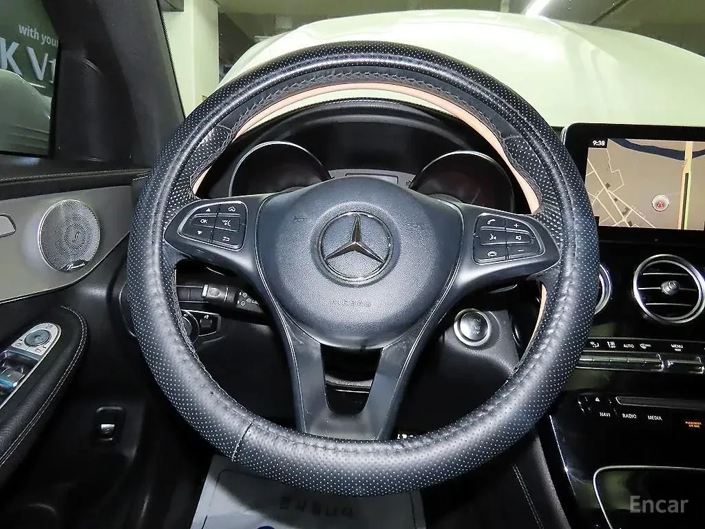 Mercedes-Benz GLC 300 COUPE* AMG* LINE* BURMESTER* ХЕДЪП* 360КАМЕРА* , снимка 7 - Автомобили и джипове - 56246376