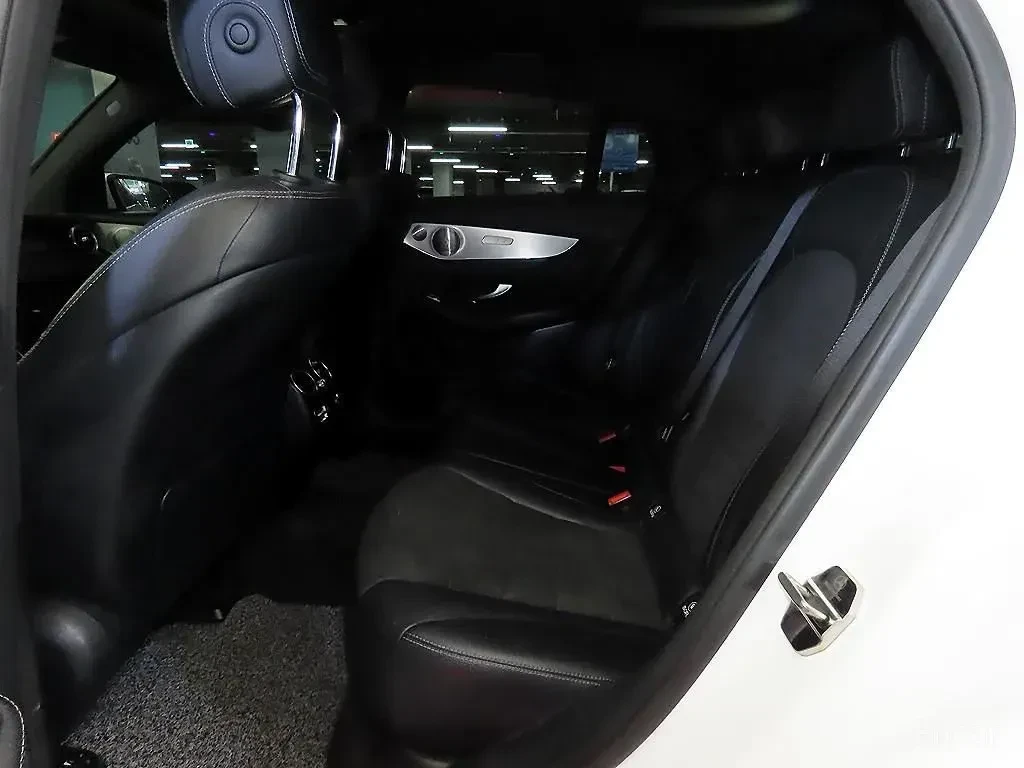 Mercedes-Benz GLC 300 COUPE* AMG* LINE* BURMESTER* ХЕДЪП* 360КАМЕРА* , снимка 16 - Автомобили и джипове - 56246376
