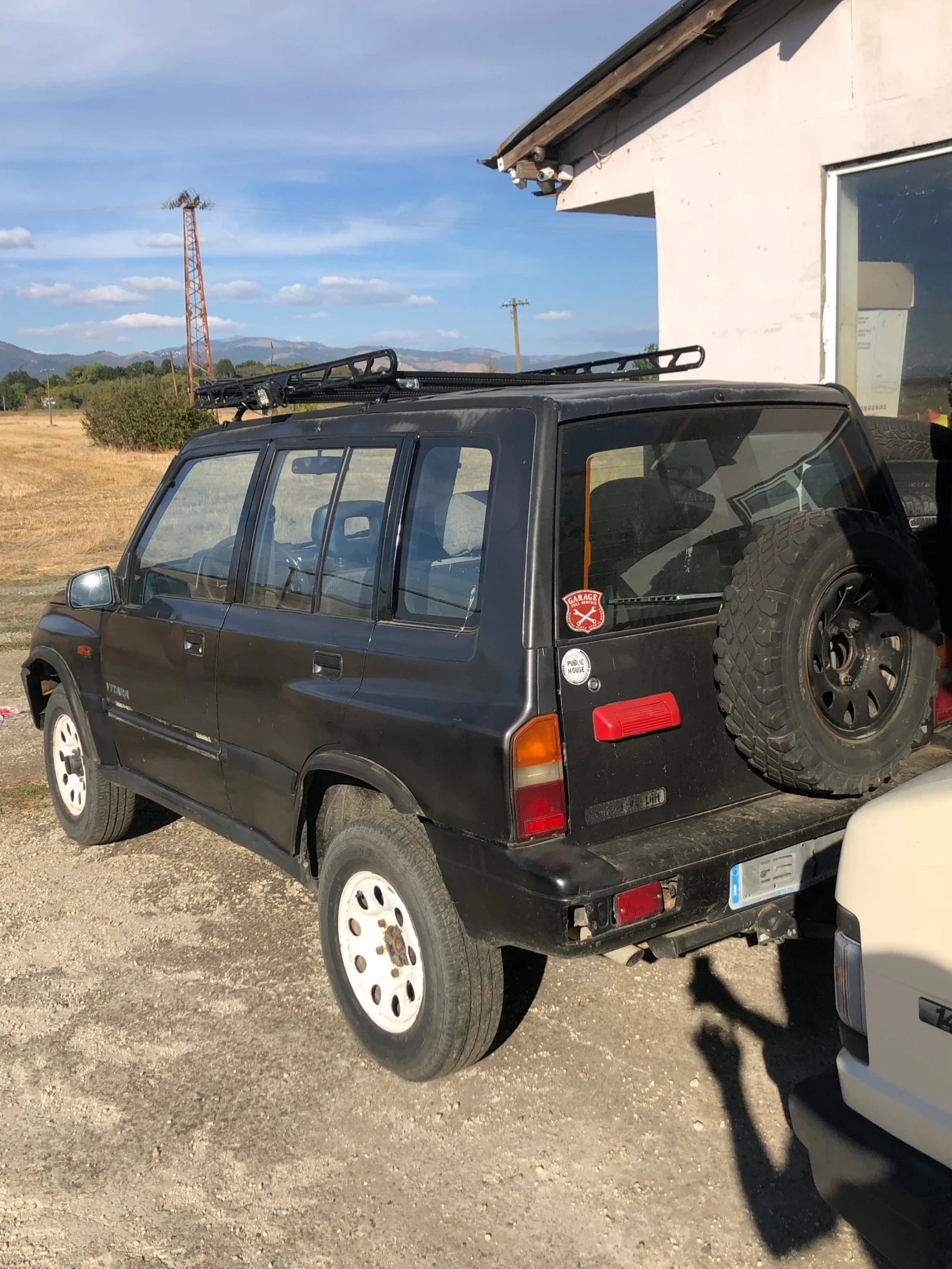 Suzuki Vitara БЕЗ НИКАКВА РЪЖДА, снимка 2 - Автомобили и джипове - 56317649