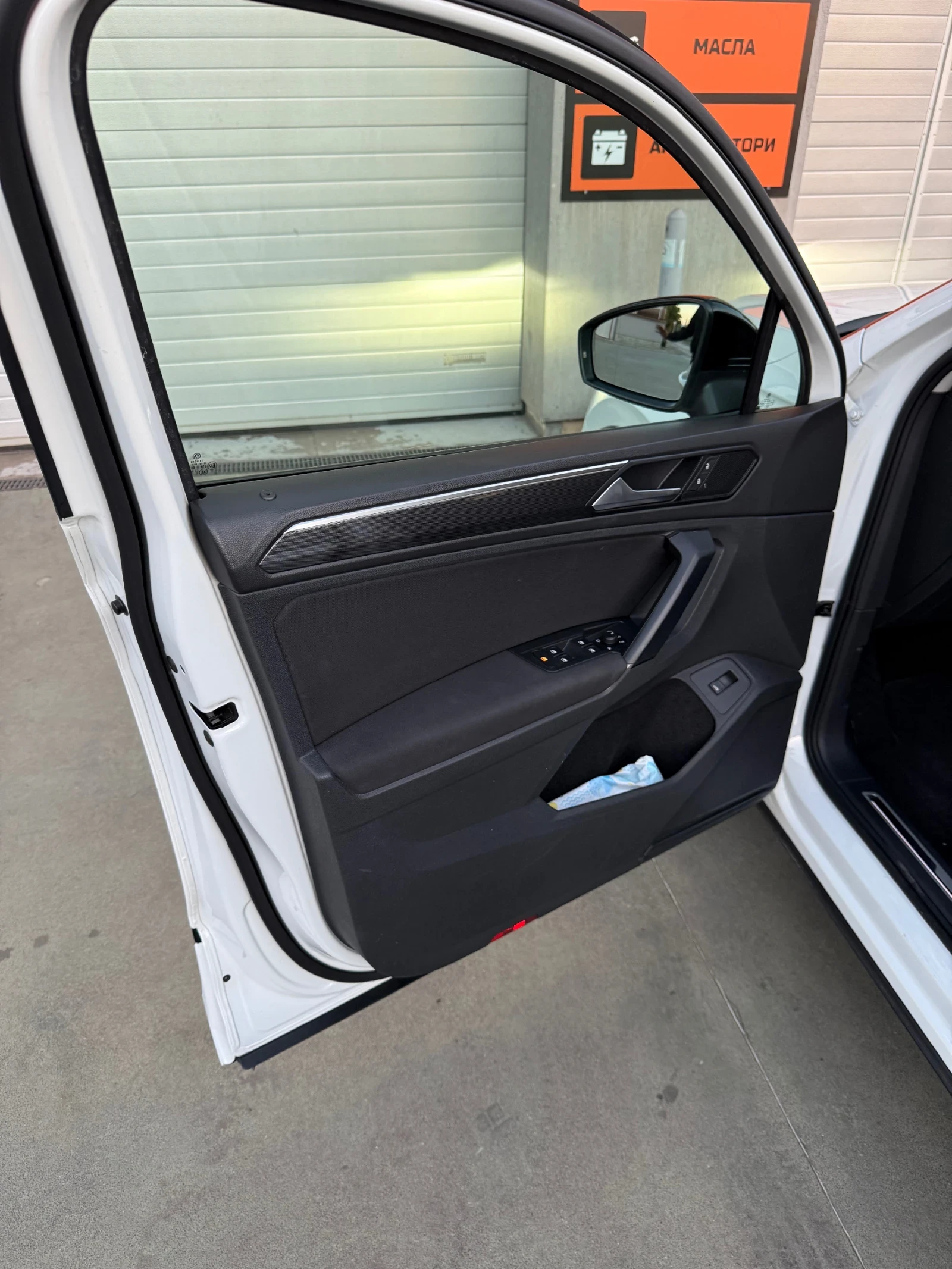 VW Tiguan  (facelift 2020) R-Line 2.0 TDI (150 ��)  | Mobile.bg � ����������� 7