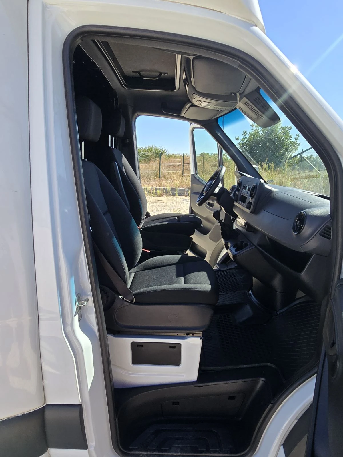 Mercedes-Benz Sprinter 319  - изображение 9