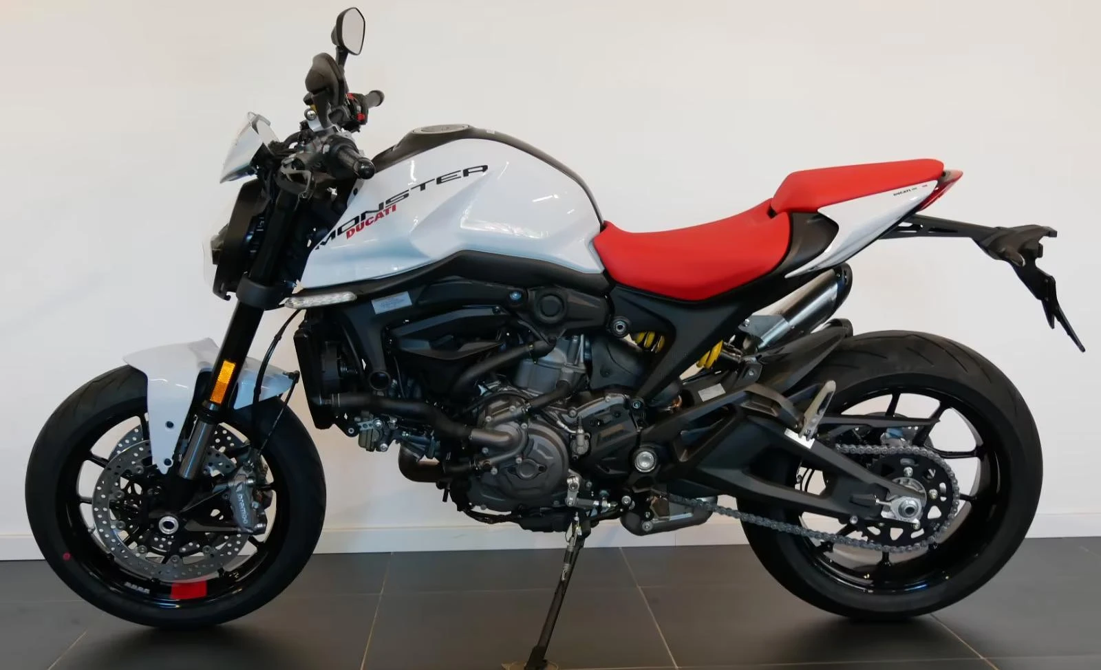 Ducati Monster 937, 111 к.с. 890 ccm, new, 12/2025