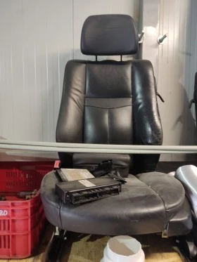 Салон е63, снимка 1