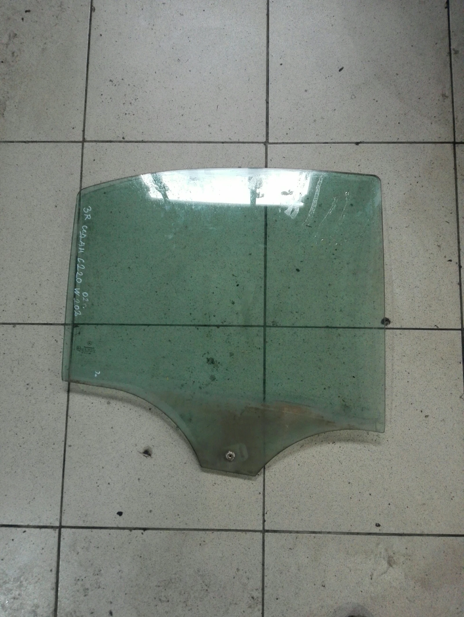     220 w203  | Mobile.bg   1