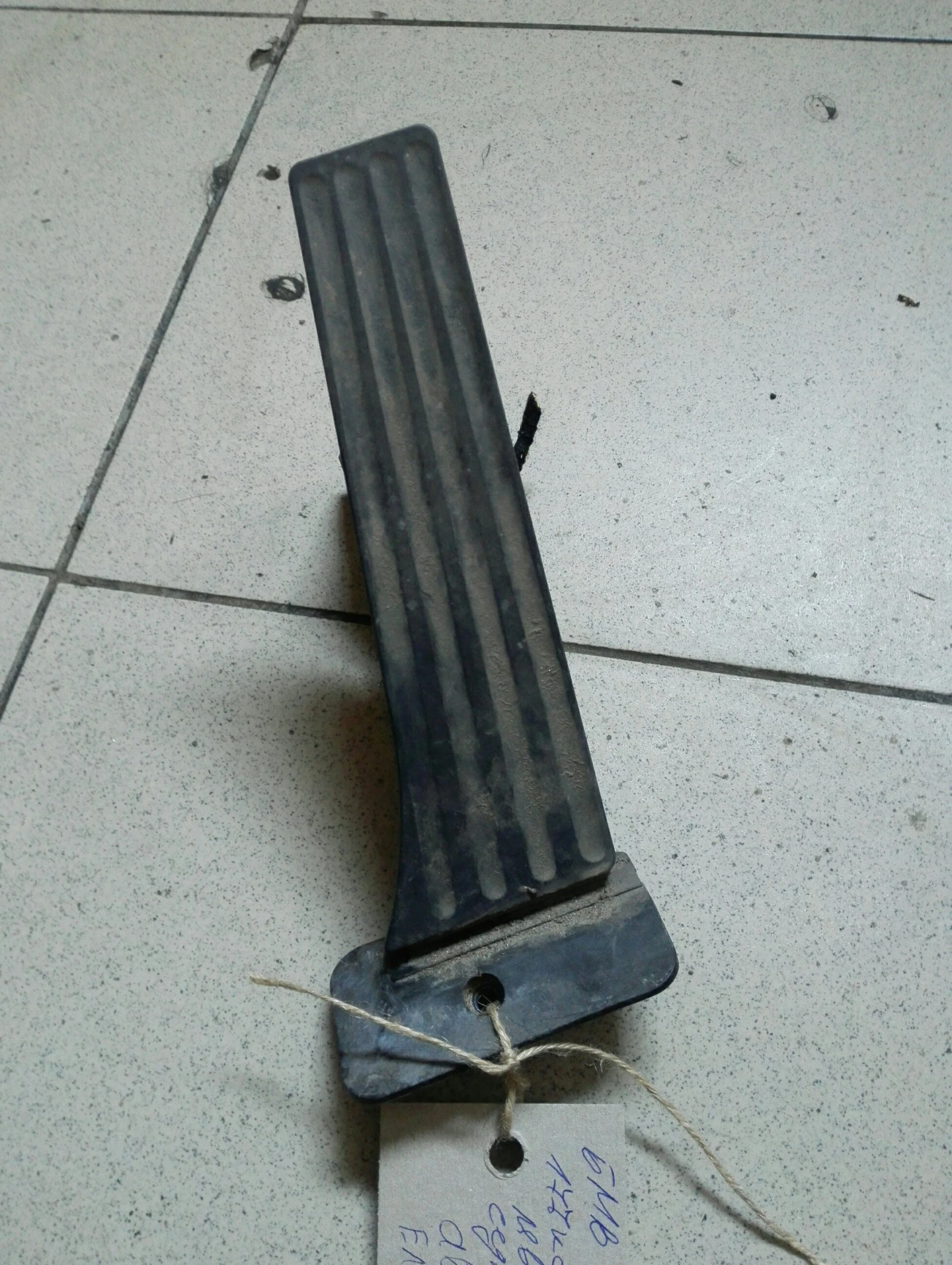     90 320  | Mobile.bg   1