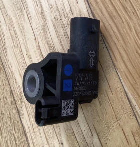 ����� �� �������� �� Airbag crash sensor  3WA959345B �� VW ID 4