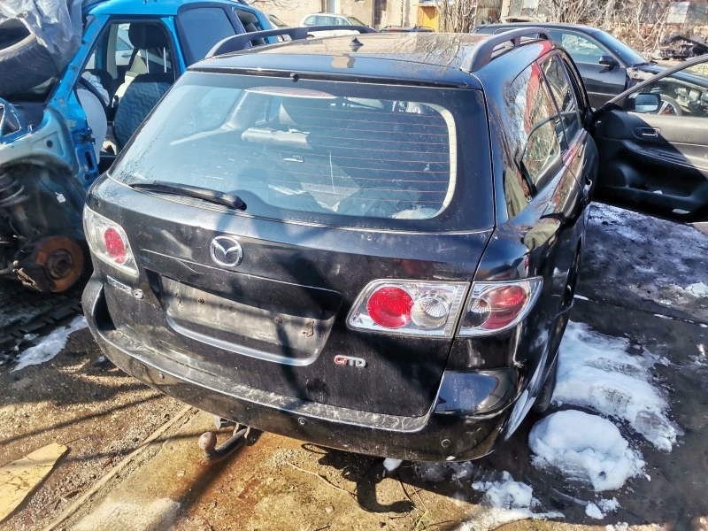 Mazda 6 2.0d кожен салон ксенон , снимка 9 - Автомобили и джипове - 47189761