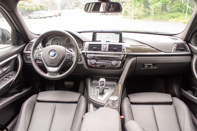 BMW 330 xDrive, снимка 12 - Автомобили и джипове - 45776923