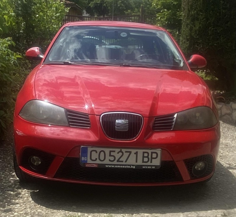 Seat Ibiza, снимка 1 - Автомобили и джипове - 46414140