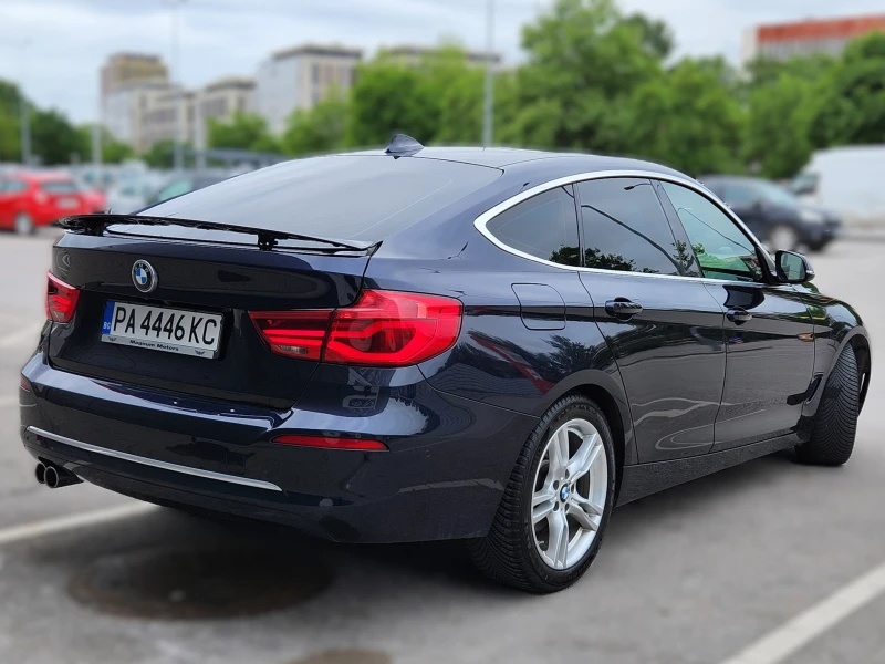 BMW 520 3GT xDrive/Head up/Pano/Camera/Full Assist, снимка 4 - Автомобили и джипове - 47058215