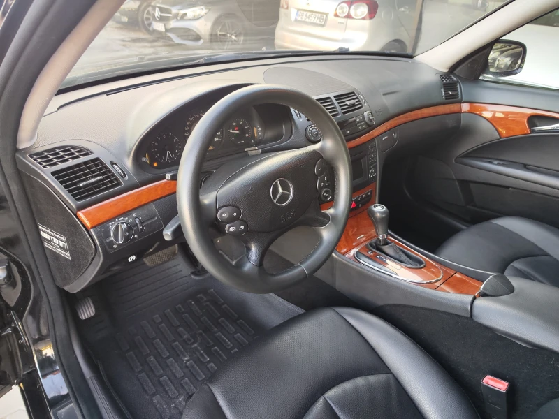 Mercedes-Benz E 220 EVO* FACE* PODGREV* NAVI* LIZING, снимка 6 - Автомобили и джипове - 47623613