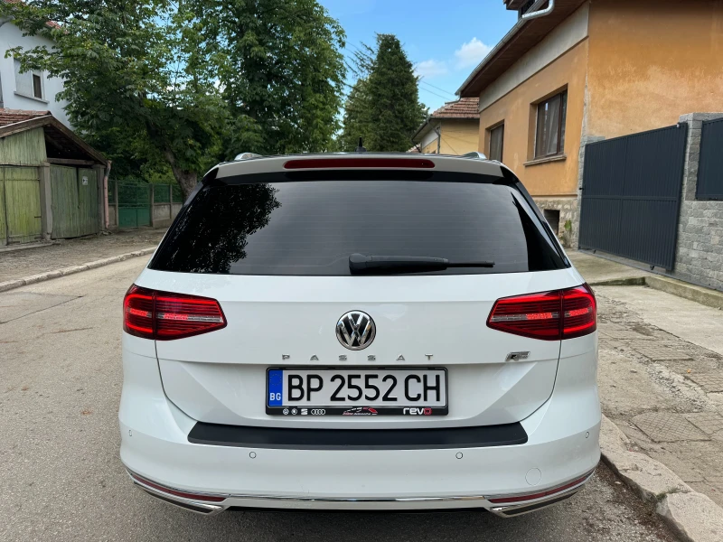 VW Passat 2.0TDi, снимка 6 - Автомобили и джипове - 48014324