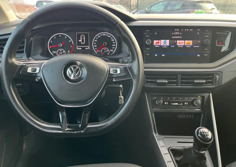 VW Polo 1.0 75к.с, дистроник, климатроник, лед, снимка 9 - Автомобили и джипове - 48305141