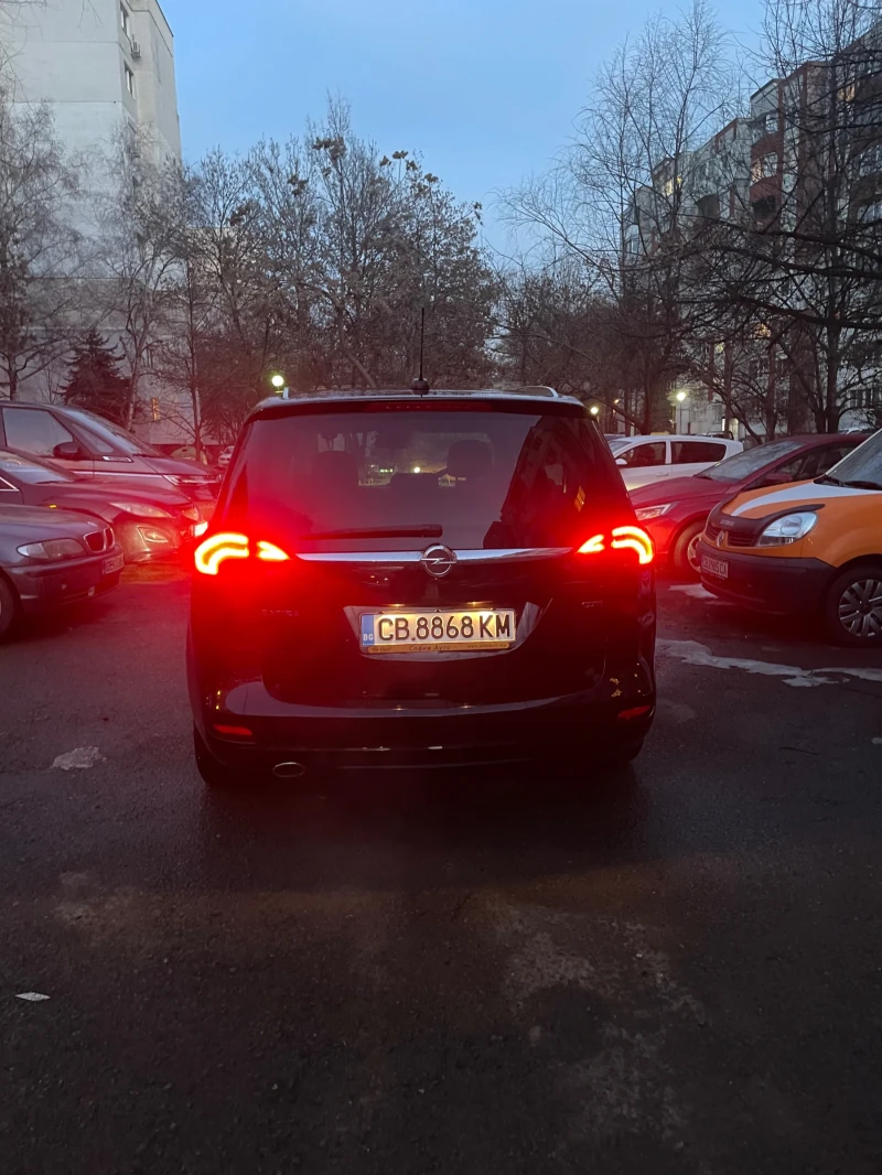 Opel Zafira, снимка 4 - Автомобили и джипове - 48788526