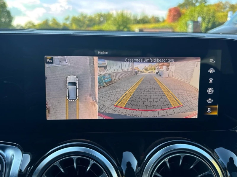 Mercedes-Benz EQB 350* 4M* AMG* 7МЕСТЕН* BURM* PANO* DISTR* KEYLESS*, снимка 8 - Автомобили и джипове - 51922501