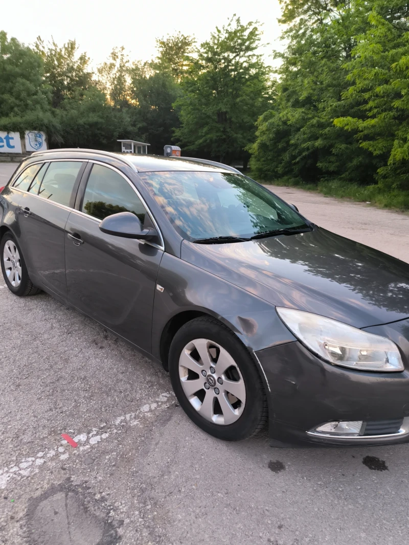 Opel Insignia Sports Tourer , снимка 15 - Автомобили и джипове - 52204495