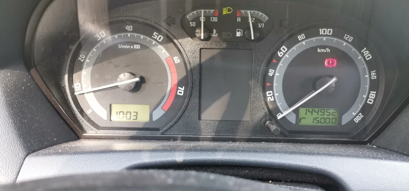 Skoda Fabia 1, снимка 16 - Автомобили и джипове - 52486566