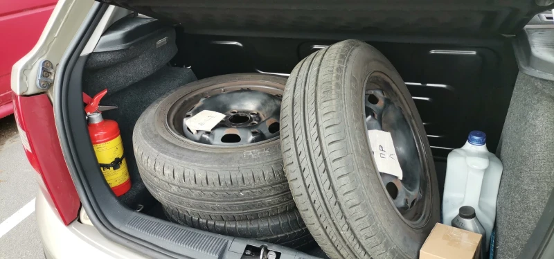 Skoda Fabia 1, снимка 11 - Автомобили и джипове - 52486566