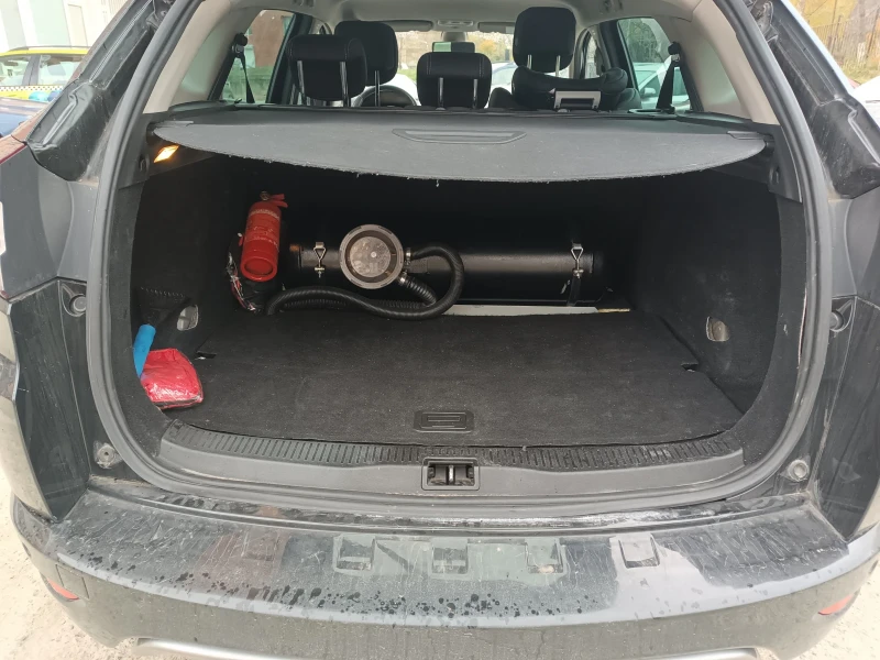 Renault Megane III Grandtour , снимка 9 - Автомобили и джипове - 52342341