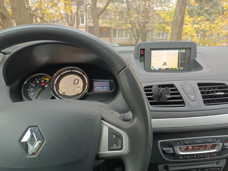 Renault Megane III Grandtour , снимка 10 - Автомобили и джипове - 52342341