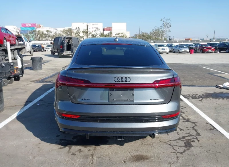 Audi E-Tron S LINE QUATTRO* ОБДУХВАНЕ* Bang & Olufsen* ПОДГРЕВ, снимка 5 - Автомобили и джипове - 52713611