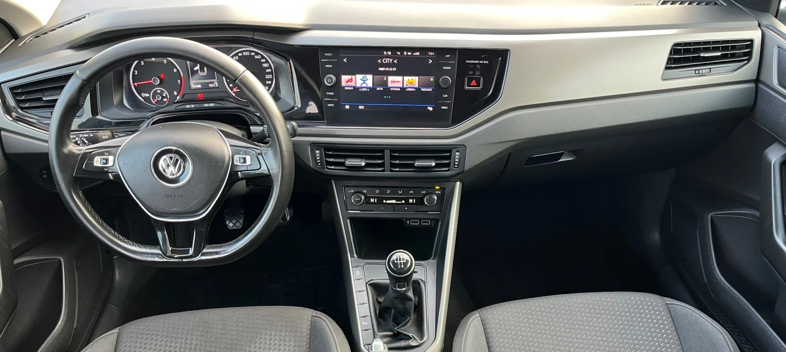 VW Polo 1.0 75к.с, дистроник, климатроник, лед | Mobile.bg — изображение 12