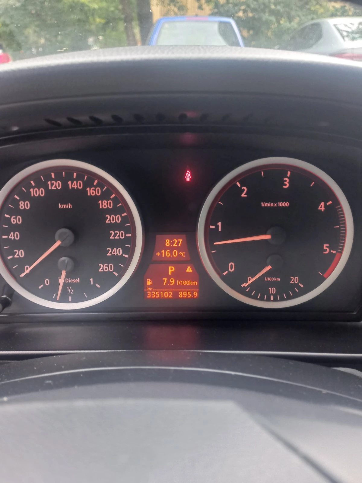 BMW 530 комби - изображение 10