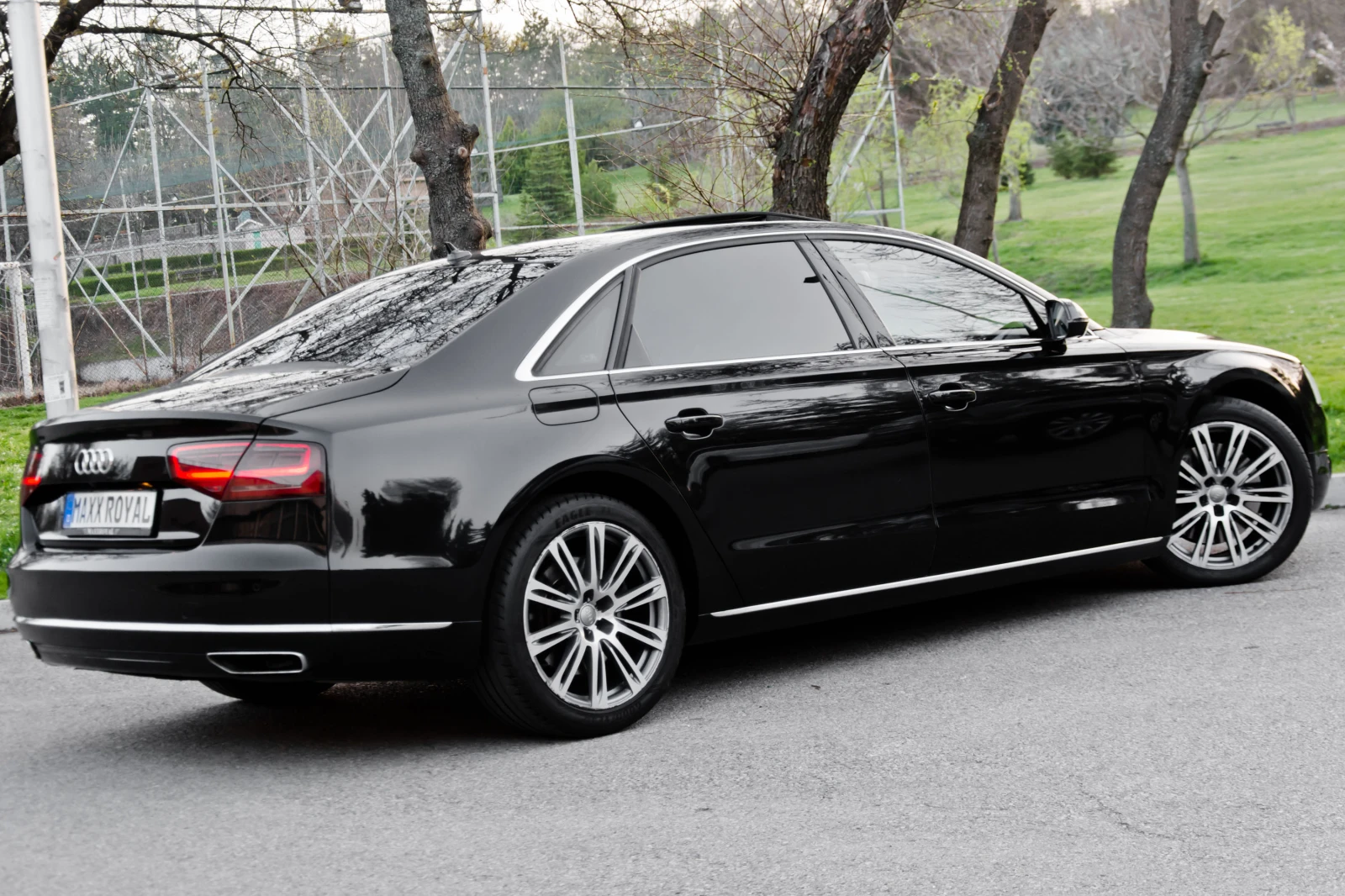 Audi A8 LONG W12 4.2TDI - изображение 7