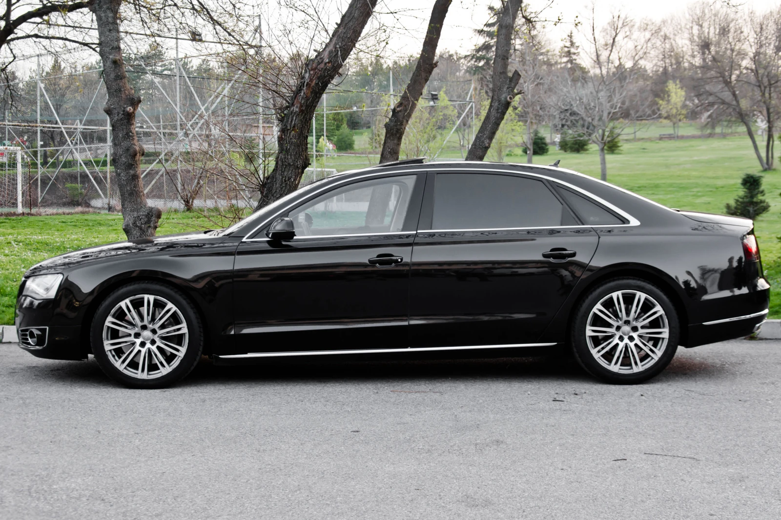 Audi A8 LONG W12 4.2TDI - изображение 4