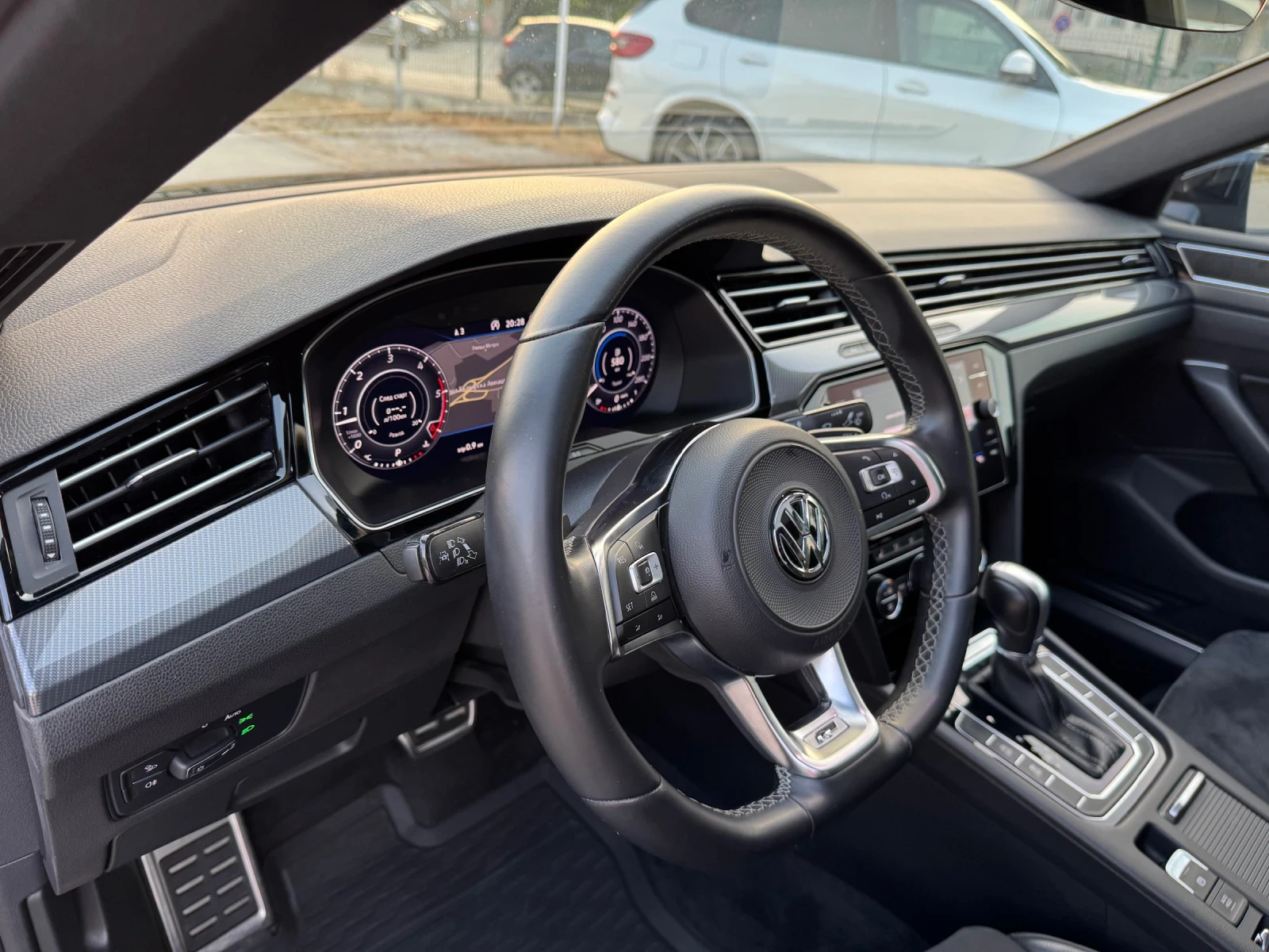 VW Arteon 2.0 TDI 190 Matrix Kyless Go Panorama  - изображение 8