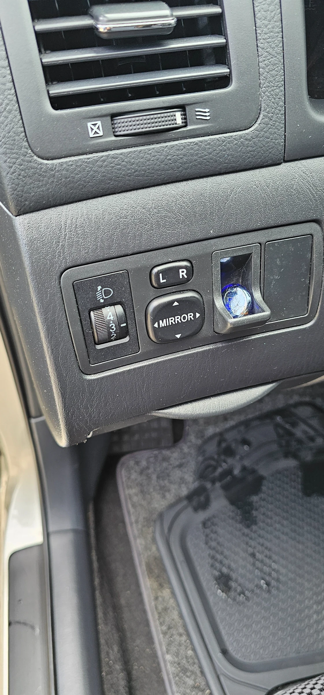 Toyota Corolla verso | Mobile.bg   11