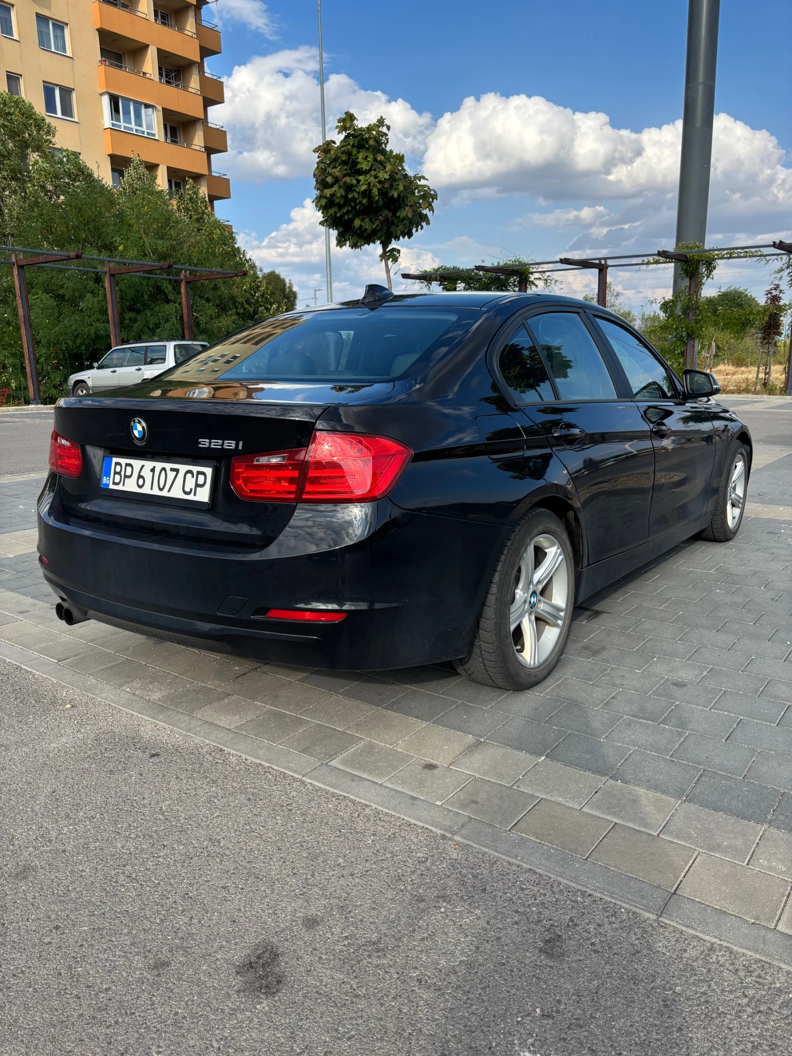 BMW 328 I / ВЪЗМОЖЕН ЛИЗИНГ - изображение 6