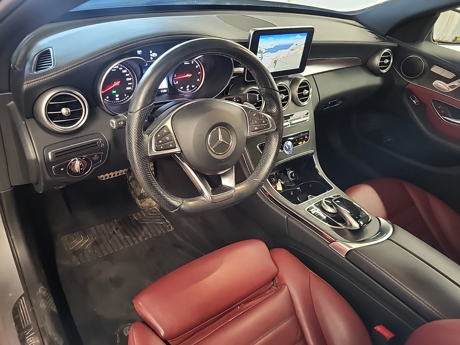 Mercedes-Benz C 300 * LUXURY* * АВТОКРЕДИТ* * ЦЕНА ДО БЪЛГАРИЯ*  - изображение 10