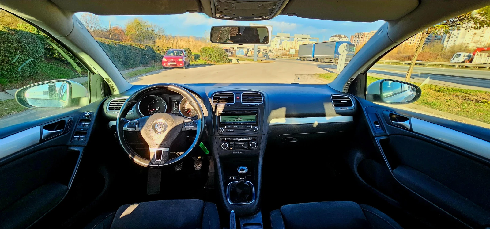 VW Golf  1.6   | Mobile.bg   10