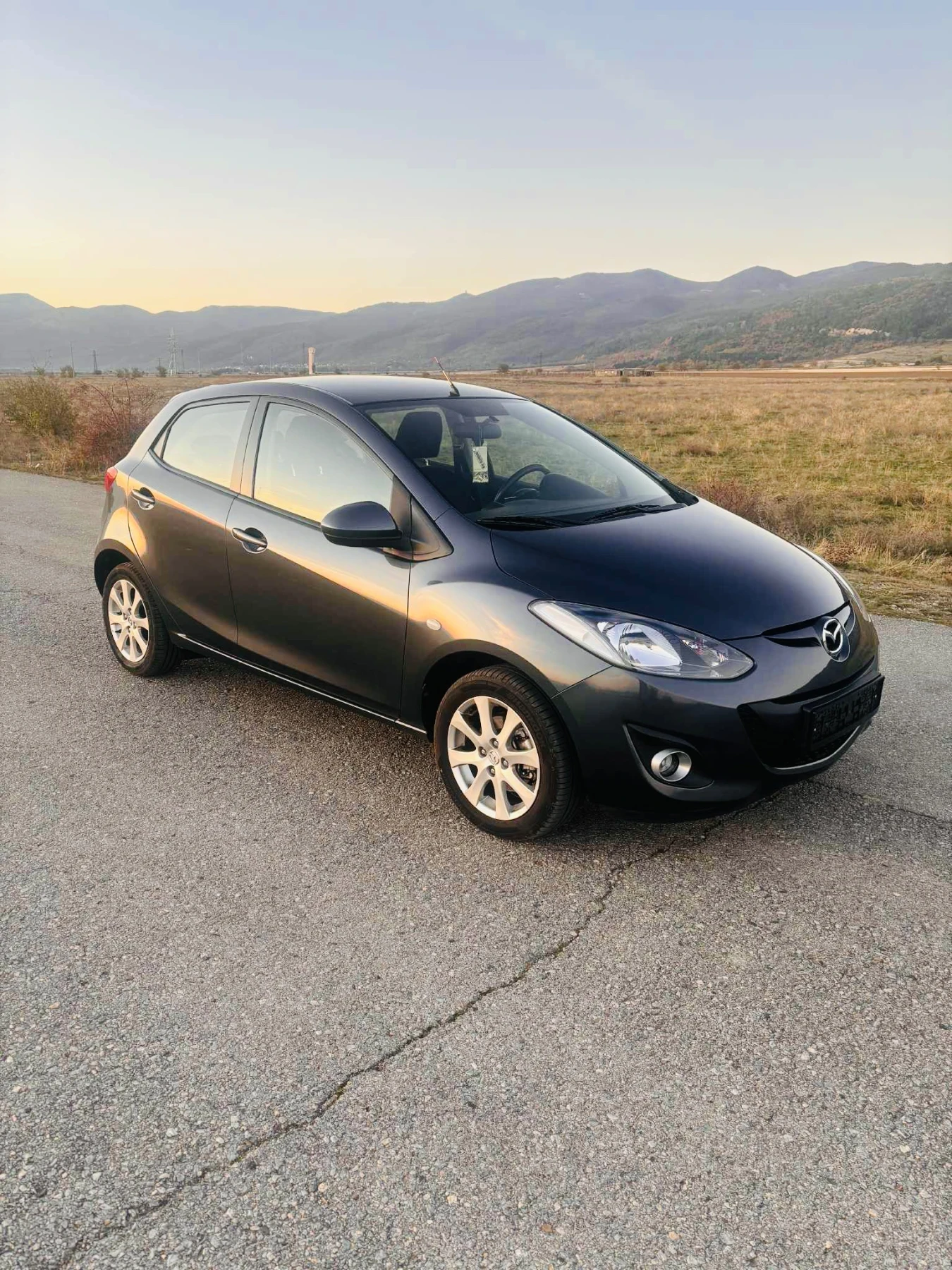 Mazda 2 1.3-75ks. | Mobile.bg   1