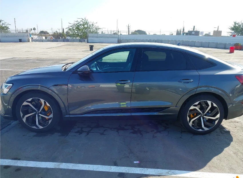 Audi E-Tron S LINE QUATTRO* ОБДУХВАНЕ* Bang & Olufsen* ПОДГРЕВ - изображение 3