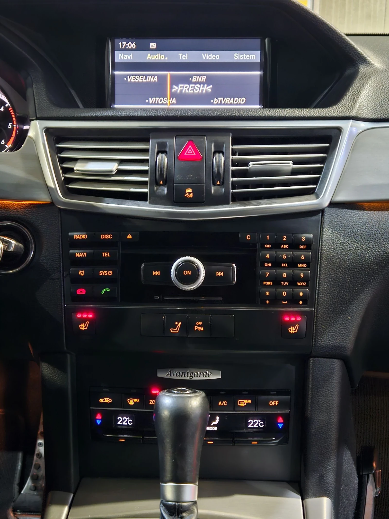 Mercedes-Benz E 250 AMG Avantgarde ACC Distronic PLUS LED XENON NAVI - изображение 10