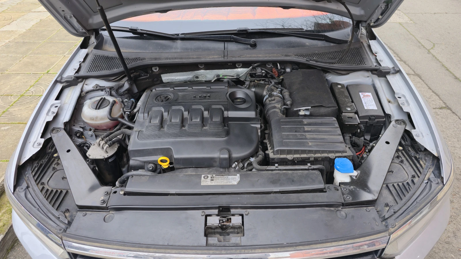 VW Passat  2.0 TDI (150 к.с.) | New Navi & Ambiligh - изображение 8