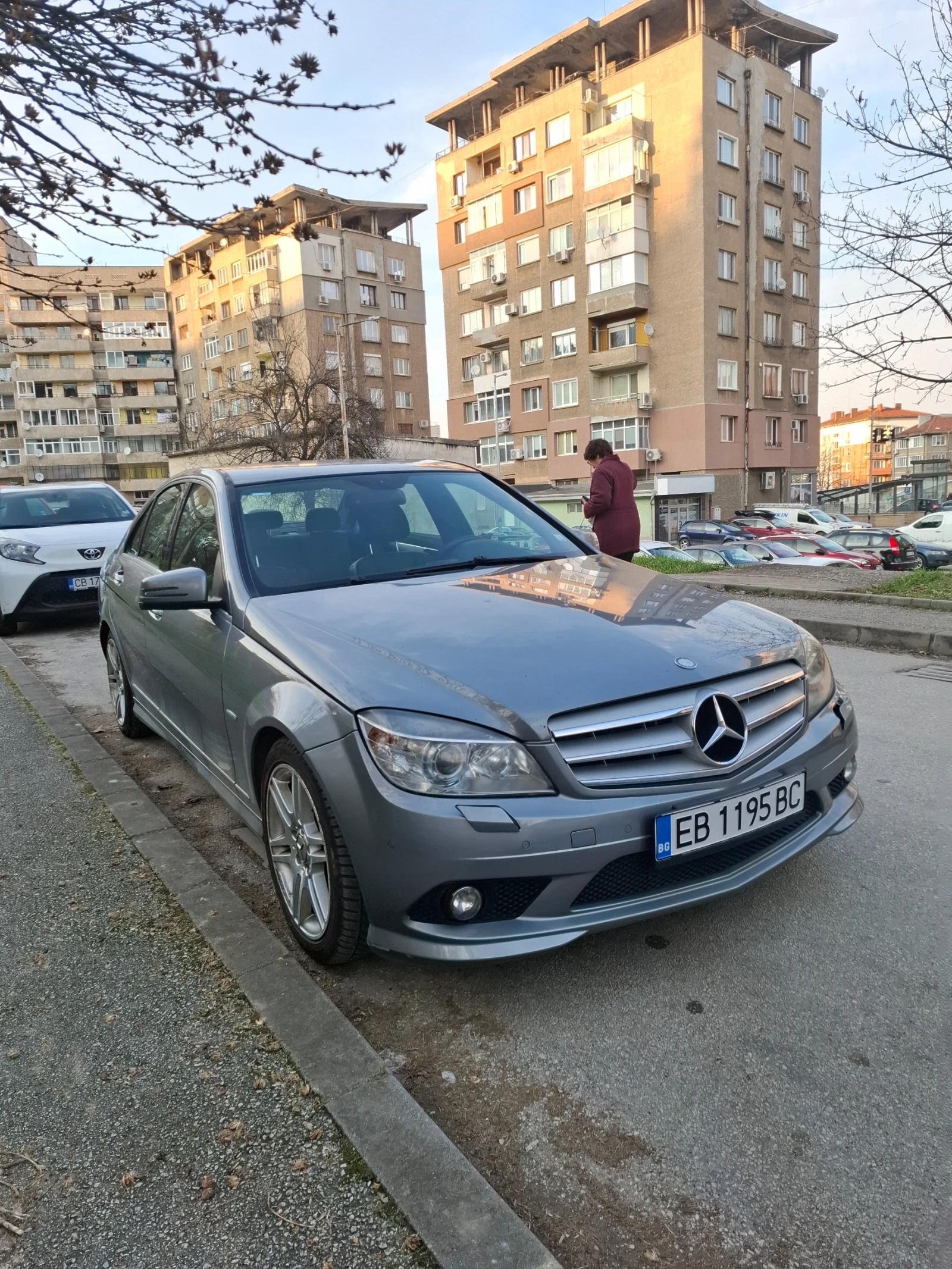 Mercedes-Benz C 220 AMG, снимка 2 - Автомобили и джипове - 53727304