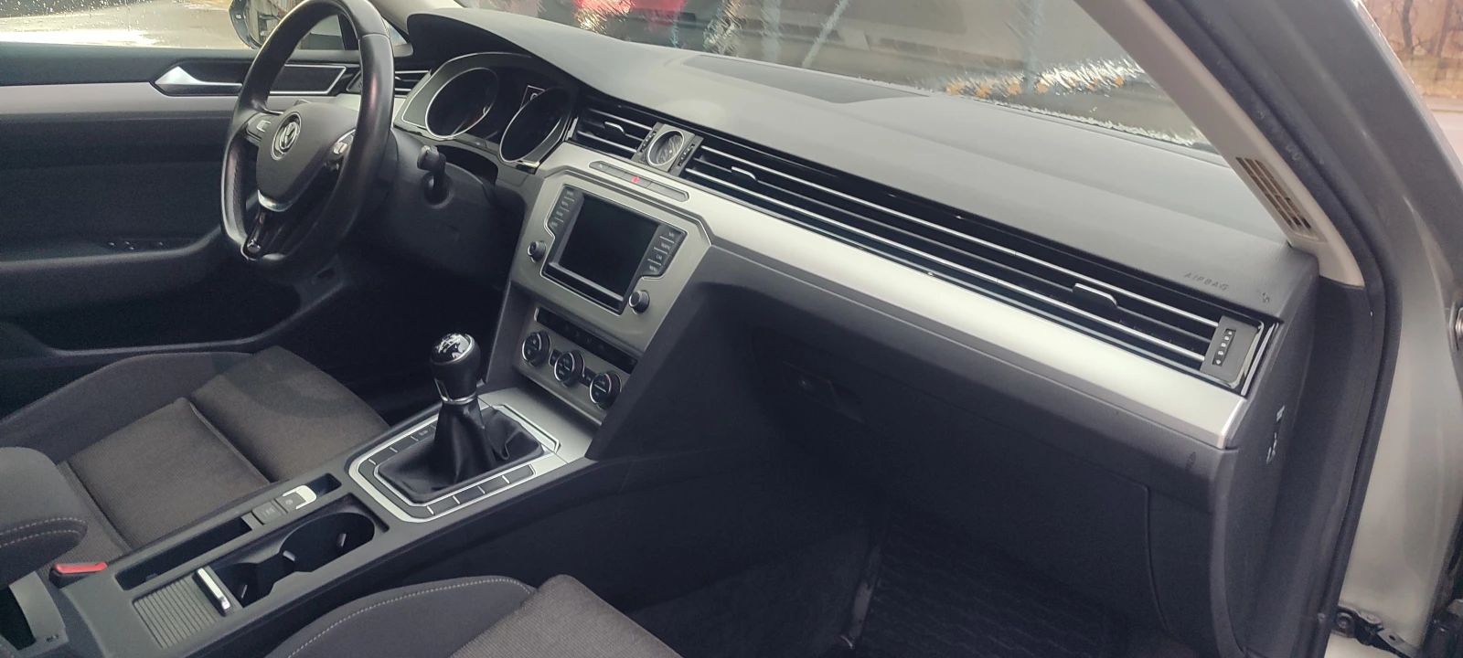 VW Passat, снимка 13 - Автомобили и джипове - 53819183