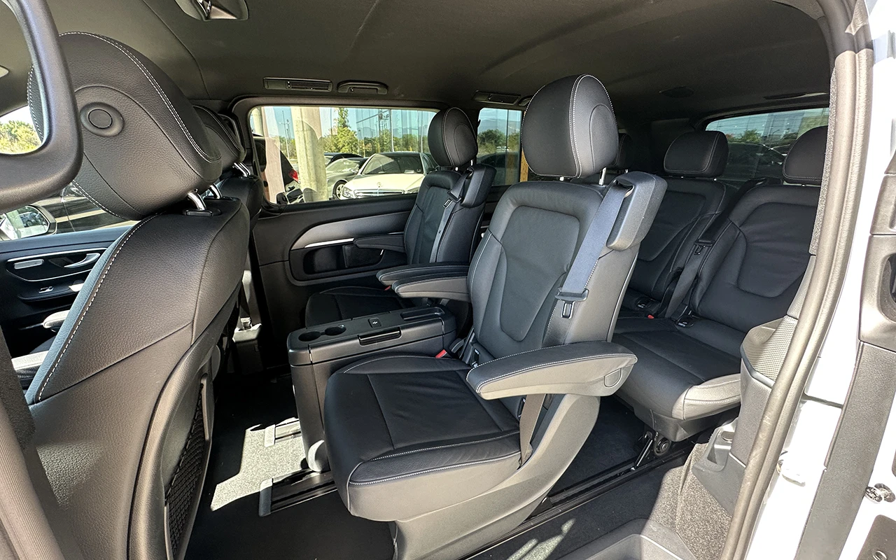 Mercedes-Benz V 300 d 4M AMG Extralong, снимка 7 - Автомобили и джипове - 53876394