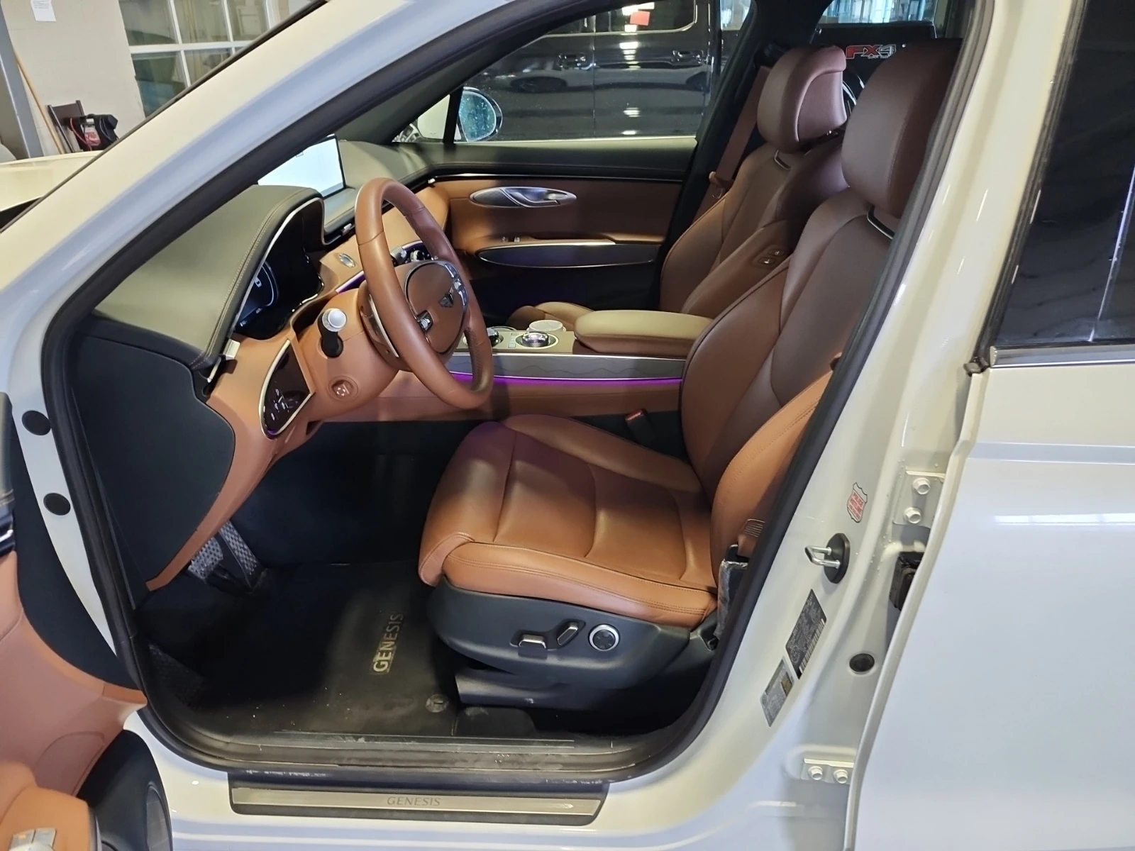Genesis GV70, снимка 5 - Автомобили и джипове - 54576814