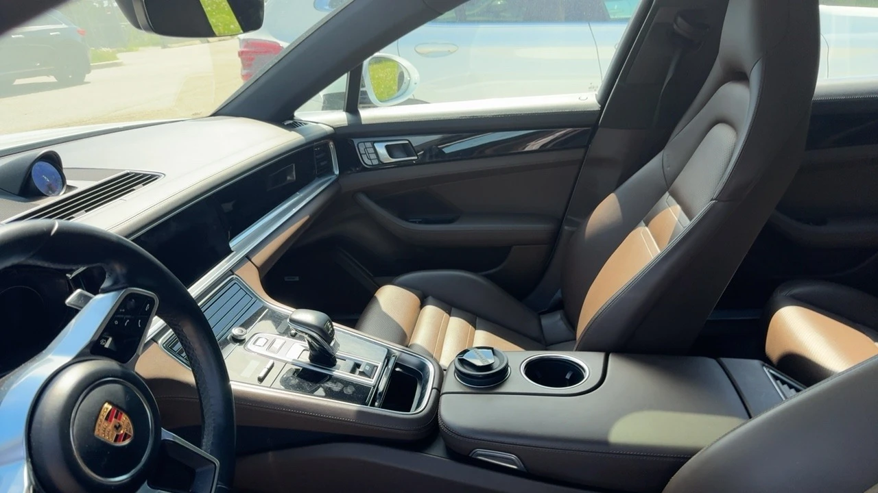 Porsche Panamera 4S* Distronic* Navi* ЦЕНА ДО БГ Keyless* Pano* , снимка 9 - Автомобили и джипове - 54678049