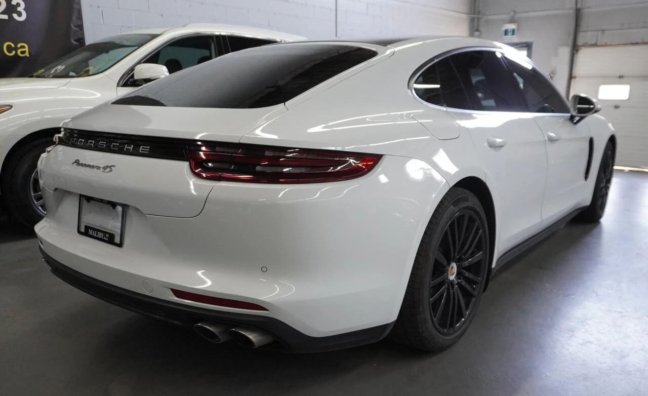 Porsche Panamera 4S* Distronic* Matrix* ЦЕНА ДО БГ Keyless* Pano* , снимка 5 - Автомобили и джипове - 54678049