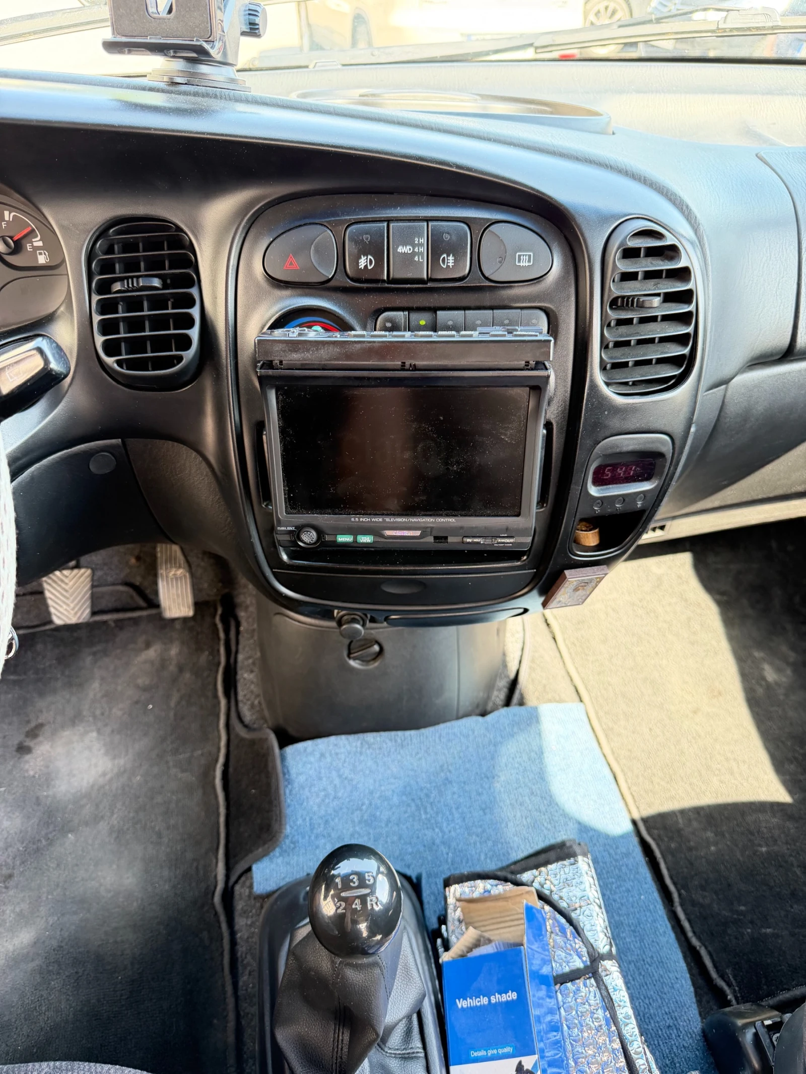 Hyundai Starex 2.5* Дизел* 4х4* Ръчни* скорости* * * , снимка 15 - Автомобили и джипове - 54701369