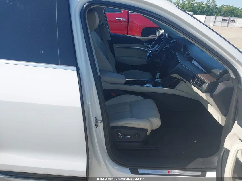 Audi E-Tron Sportback Prestige Quattro, снимка 5 - Автомобили и джипове - 55004072