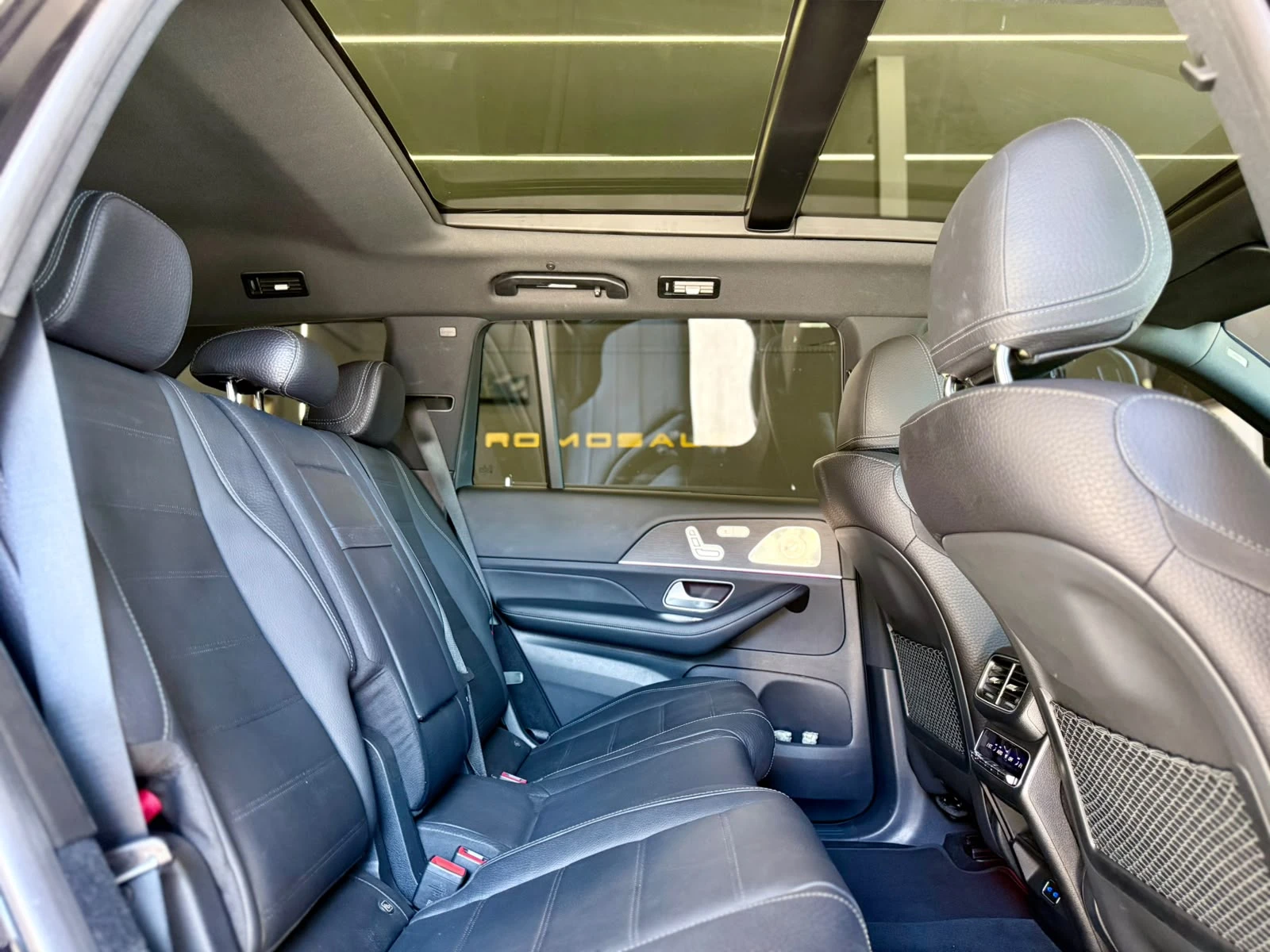 Mercedes-Benz GLS 450 AMG* 4M* Full* ГАРАНЦИОНЕН* ЛИЗИНГ , снимка 15 - Автомобили и джипове - 55461937