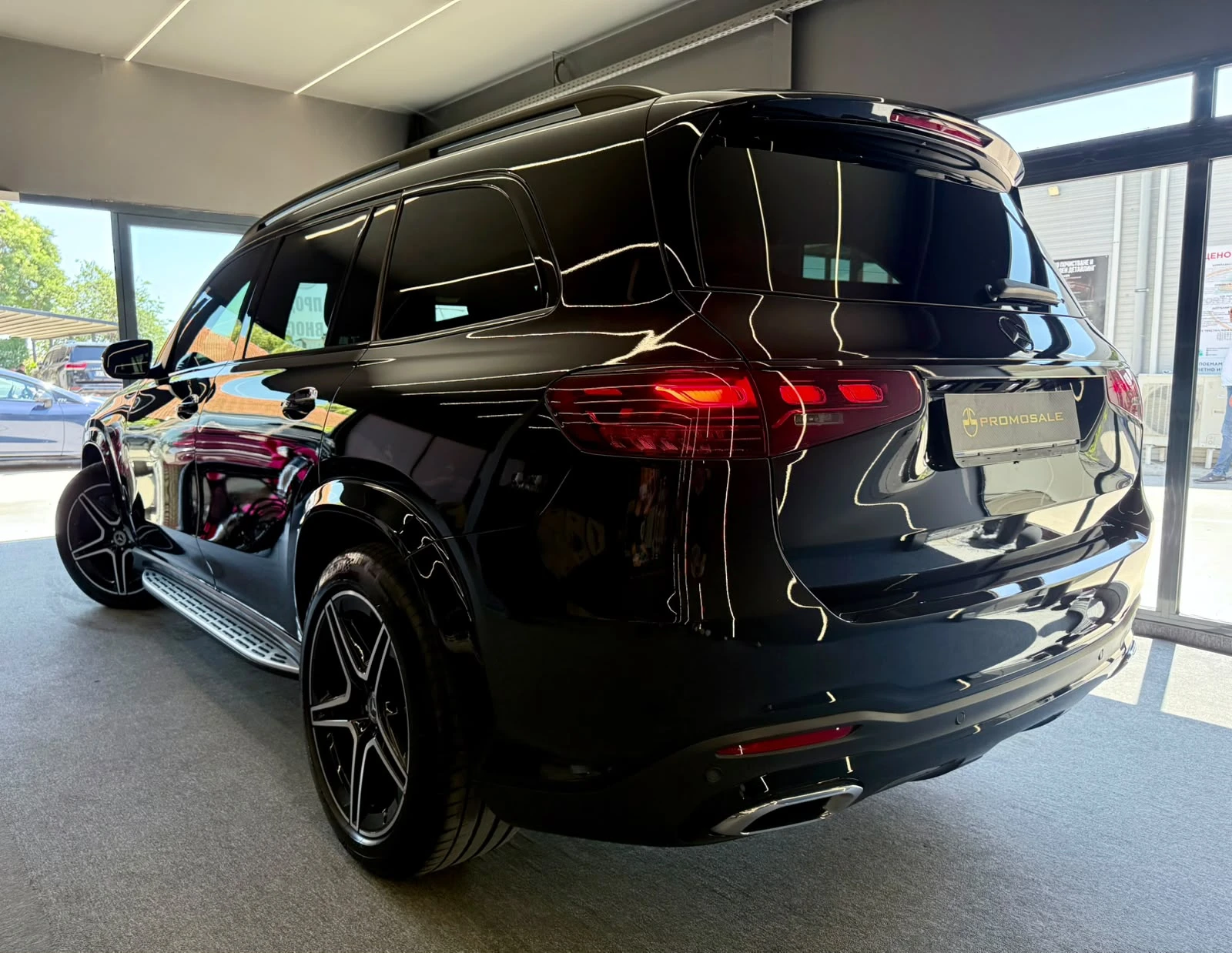Mercedes-Benz GLS 450 AMG* 4M* Full* ГАРАНЦИОНЕН* ЛИЗИНГ , снимка 4 - Автомобили и джипове - 55461937