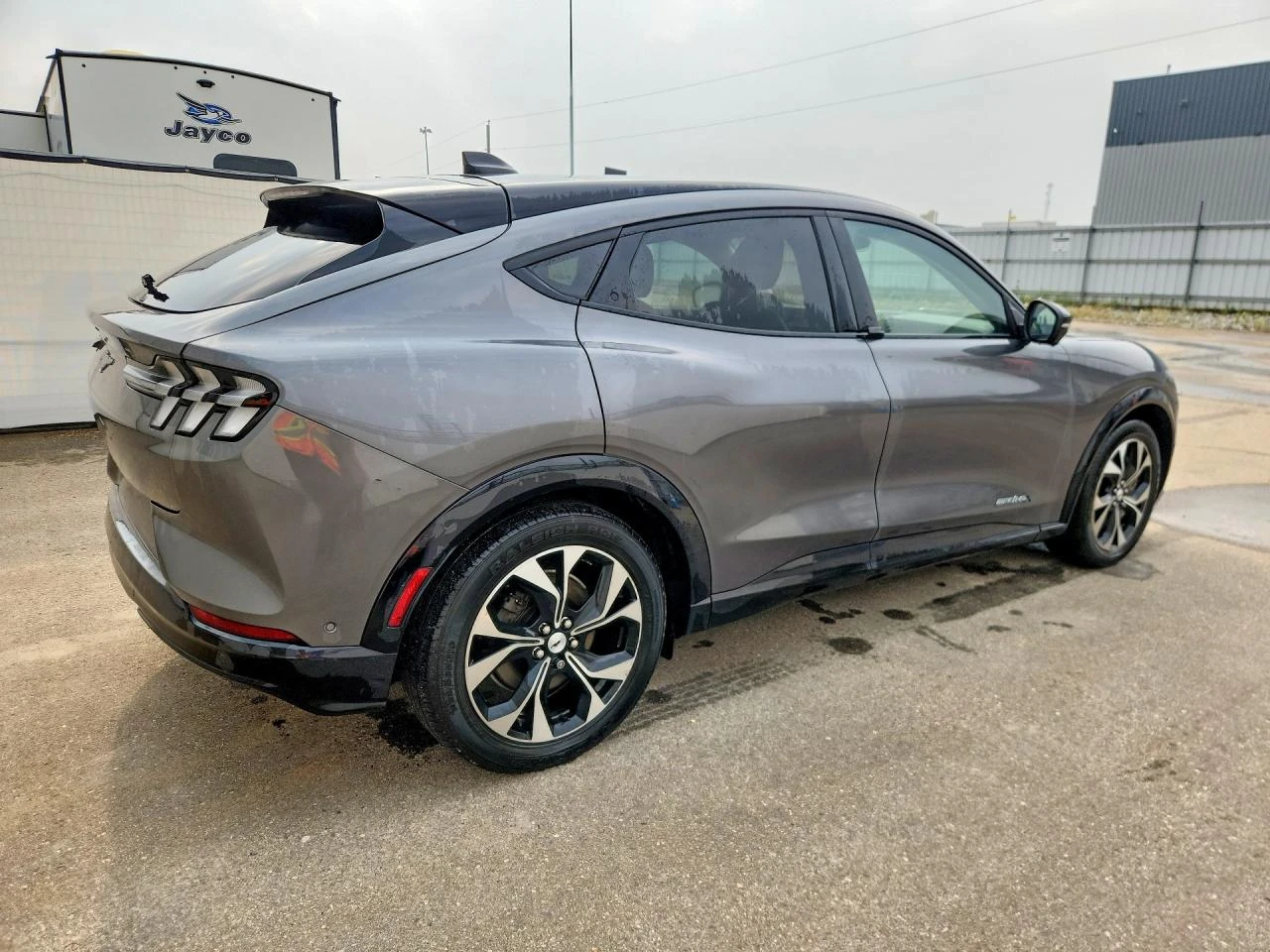 Ford Mustang Mach-E Premium AWD, снимка 3 - Автомобили и джипове - 55466239