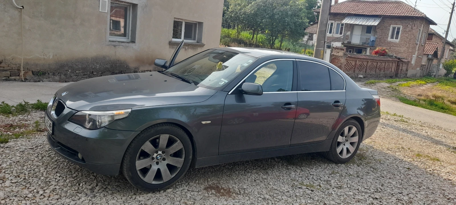 BMW 525, снимка 3 - Автомобили и джипове - 56233102